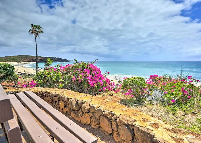Oceanfront Condo W/ Pool Access On Molokai!